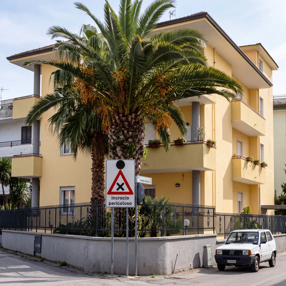 Condominio a Portico di Caserta, 1992